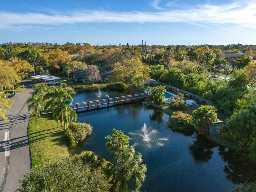 5014 BARRINGTON CIRCLE #2102 Sarasota, FL 34234