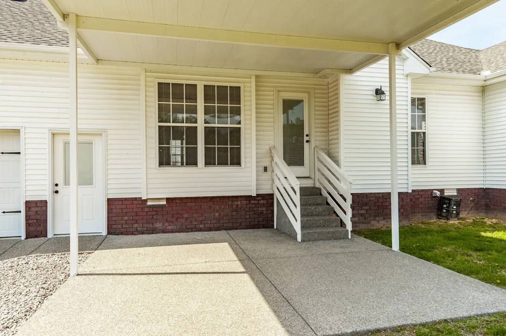 7535 Swift Rd Greenbrier, TN 37073