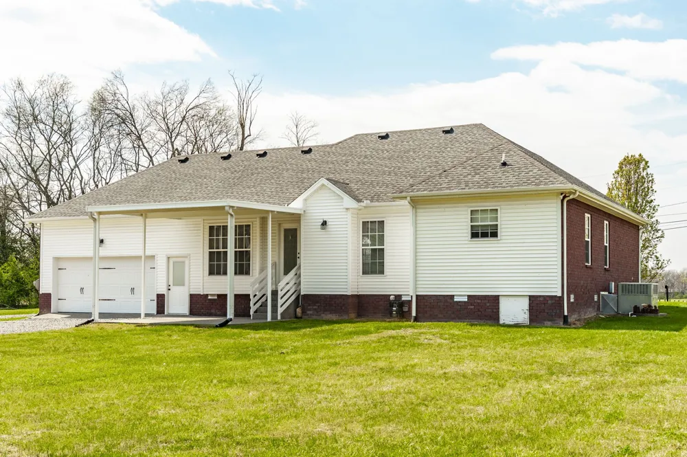 7535 Swift Rd Greenbrier, TN 37073
