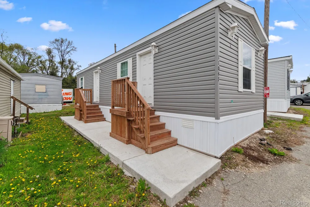 11047 Silver View Court Green Oak Township, MI 48178