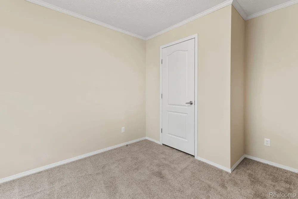 11047 Silver View Court Green Oak Township, MI 48178
