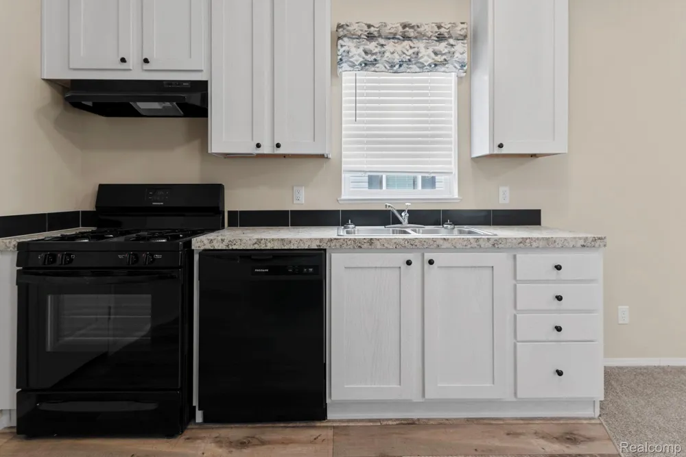 11047 Silver View Court Green Oak Township, MI 48178