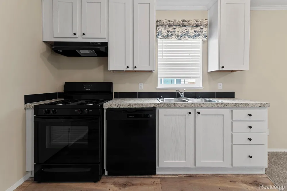 11047 Silver View Court Green Oak Township, MI 48178