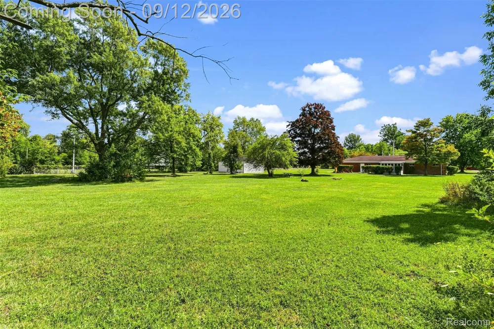 4099 E Atherton Road Burton City, MI 48519