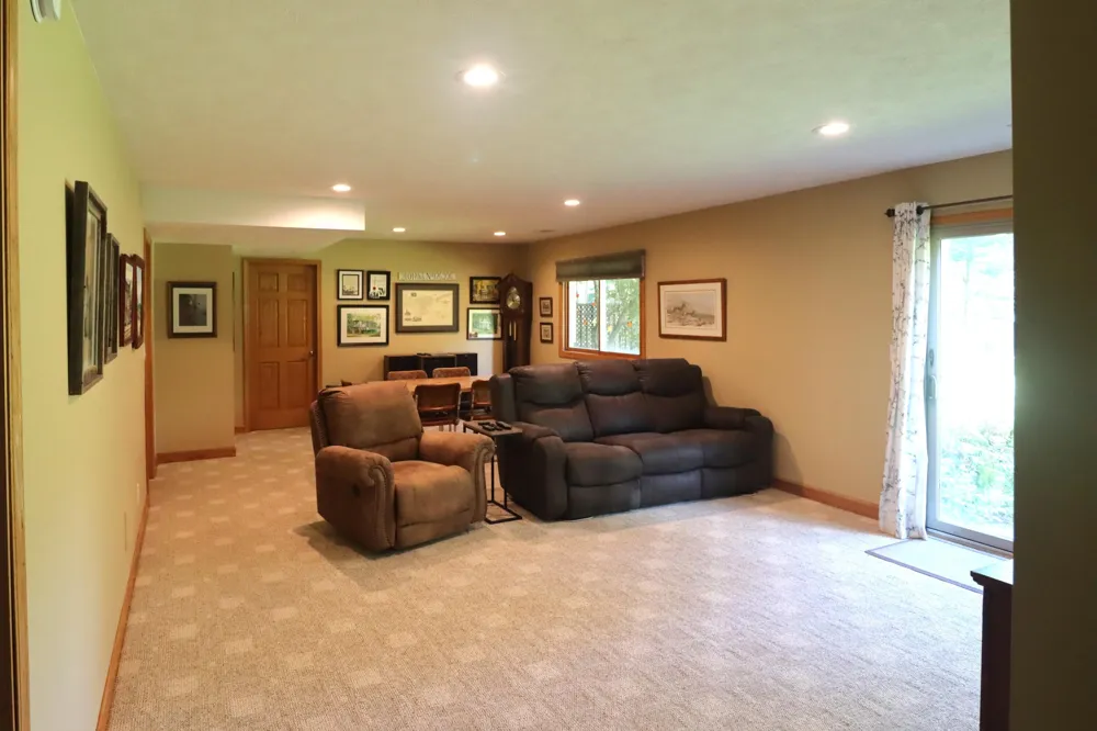 15387 Sundew Street Grand Haven Charter Township, MI 49417