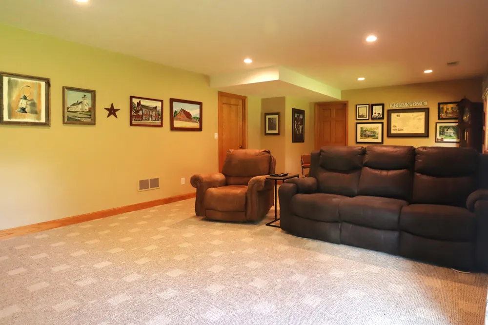 15387 Sundew Street Grand Haven Charter Township, MI 49417