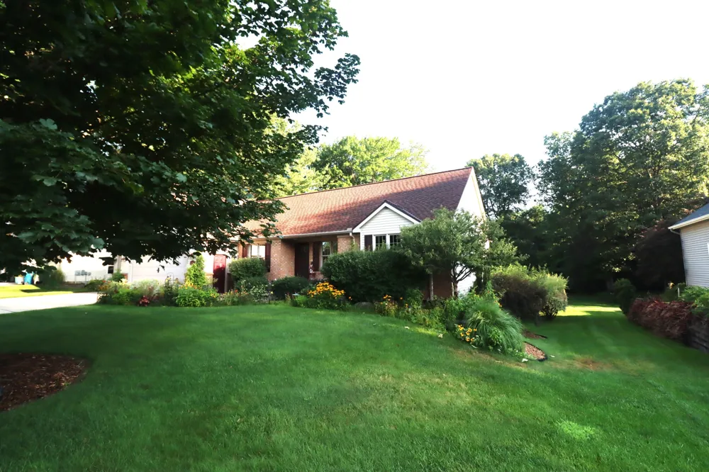 15387 Sundew Street Grand Haven Charter Township, MI 49417