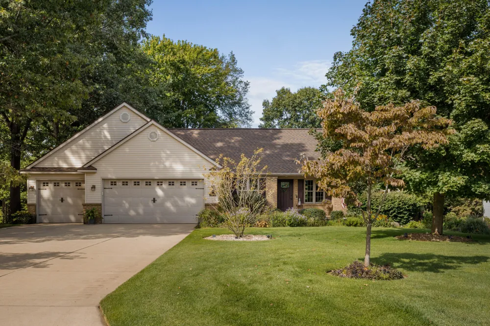 15387 Sundew Street Grand Haven Charter Township, MI 49417