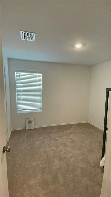212 Marty Allen Loop Jarrell, TX 76537