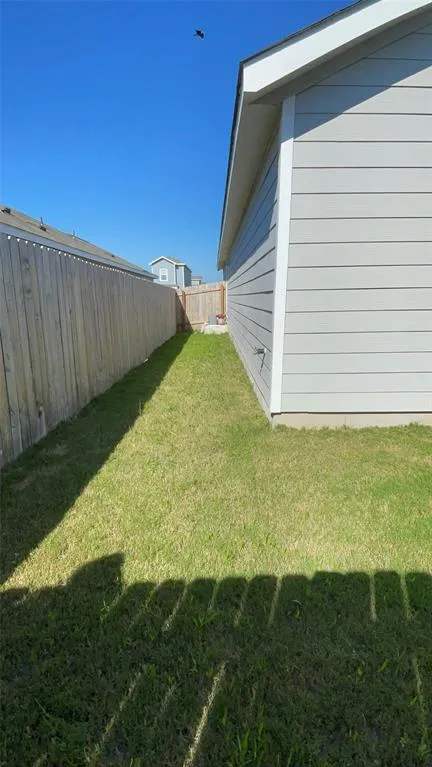 212 Marty Allen Loop Jarrell, TX 76537