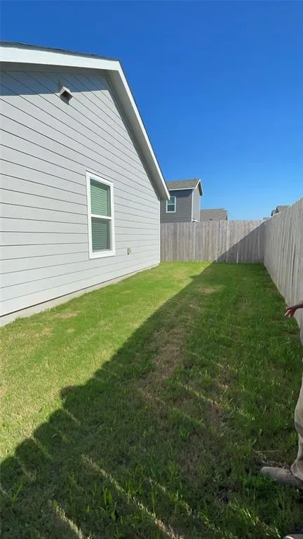 212 Marty Allen Loop Jarrell, TX 76537