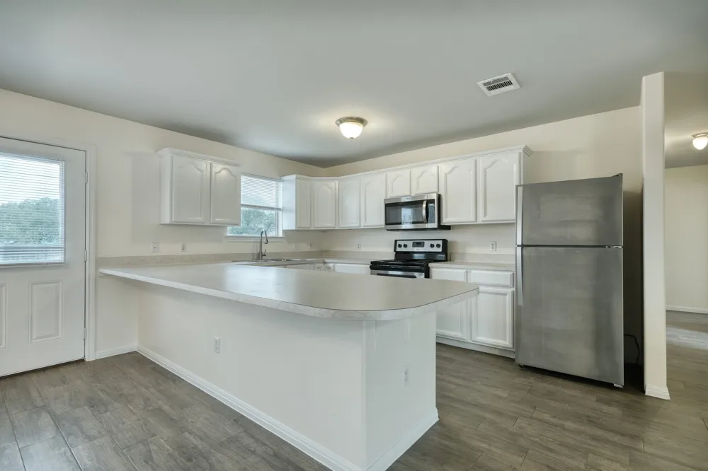 640 Fallen Oak Drive Bertram, TX 78605