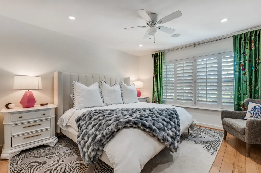 7404 W Northwest Highway #3 Dallas, TX 75225