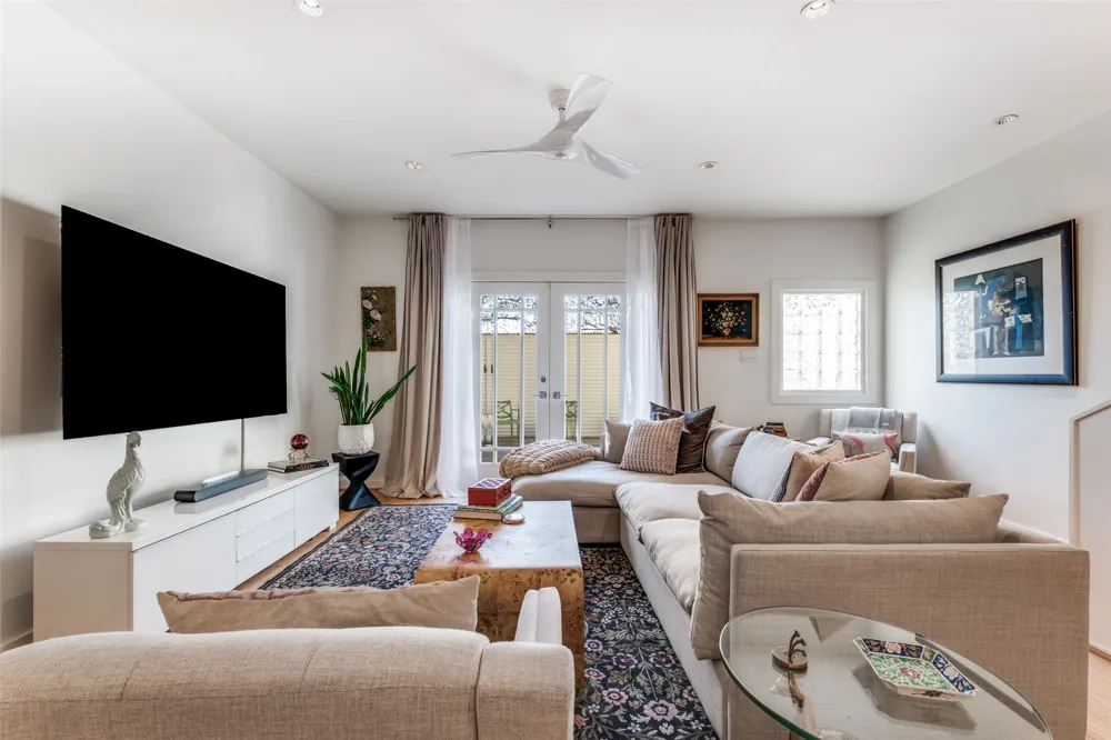 7404 W Northwest Highway #3 Dallas, TX 75225