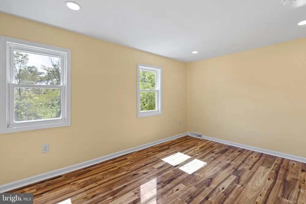 30 E MAIN STREET Christiana, DE 19702