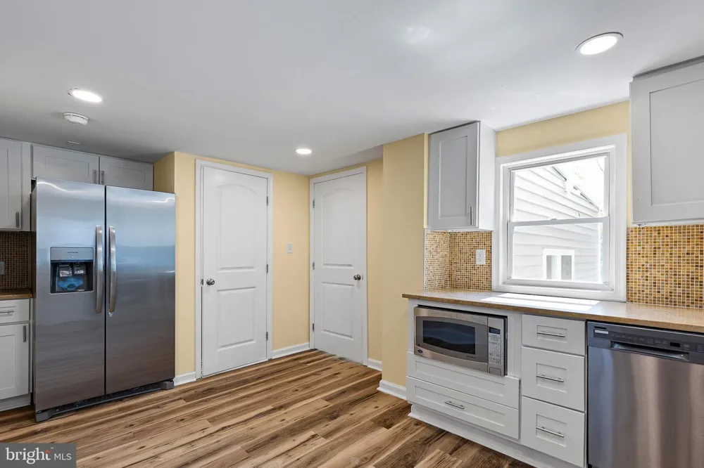 30 E MAIN STREET Christiana, DE 19702