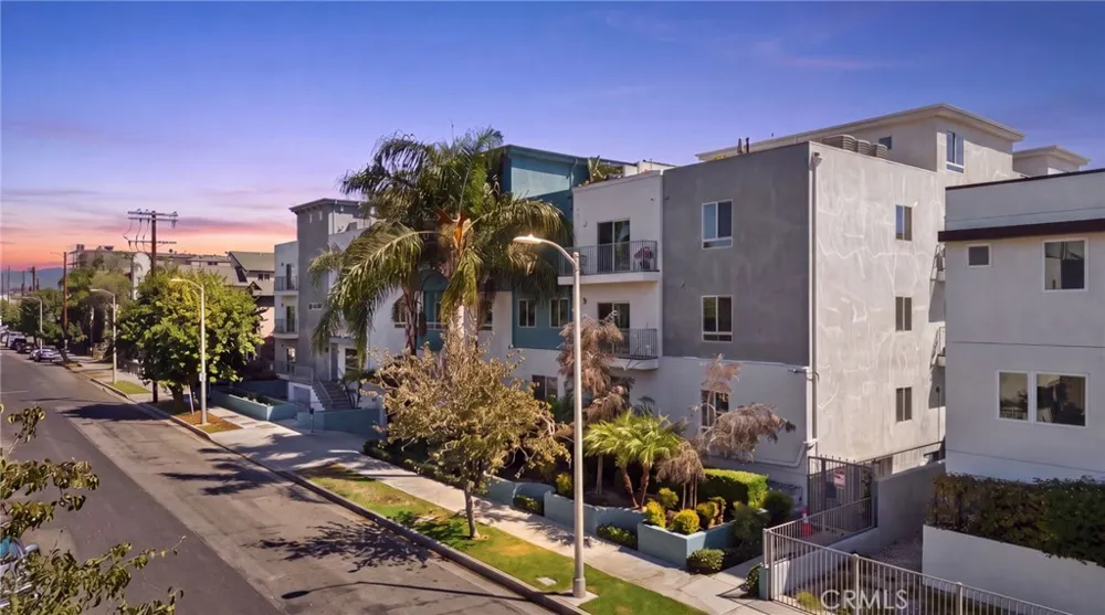 5232 Satsuma North Hollywood, CA 91601
