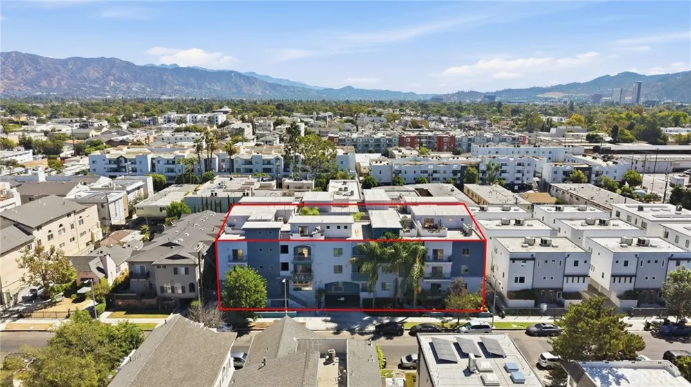 5232 Satsuma North Hollywood, CA 91601