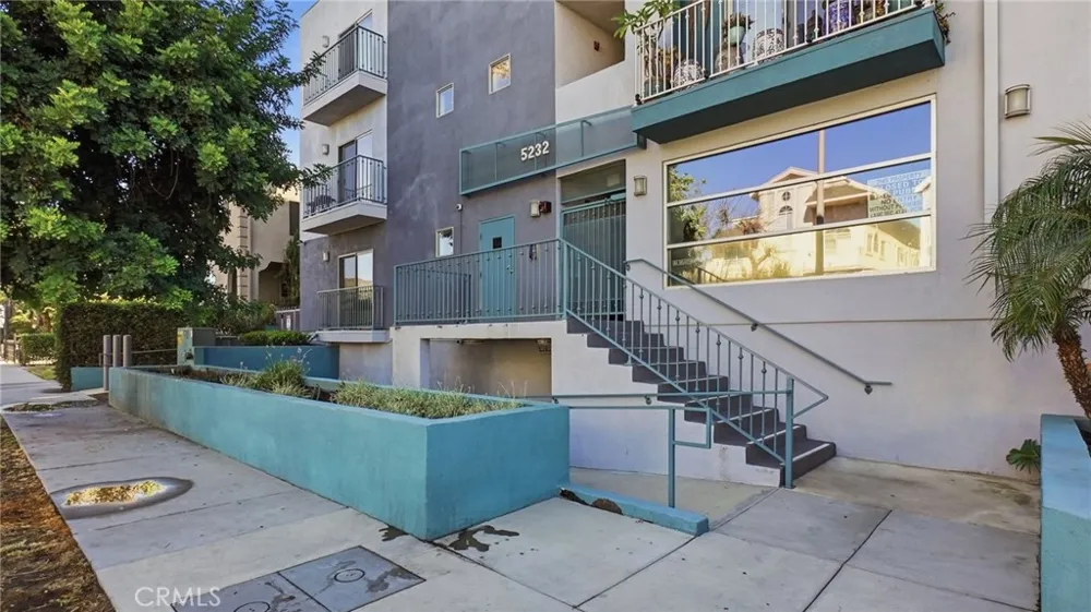 5232 Satsuma North Hollywood, CA 91601