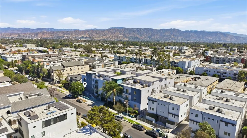 5232 Satsuma North Hollywood, CA 91601