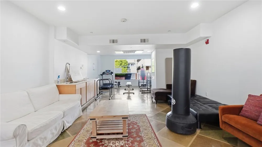 5232 Satsuma North Hollywood, CA 91601
