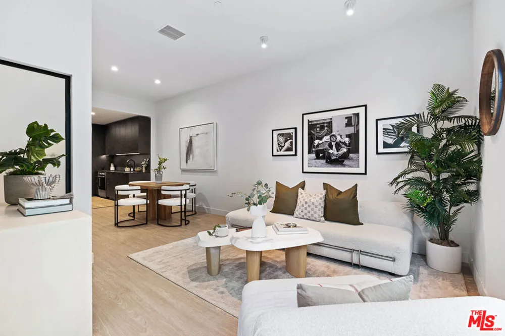 3667 Keystone Avenue #232 Los Angeles, CA 90034