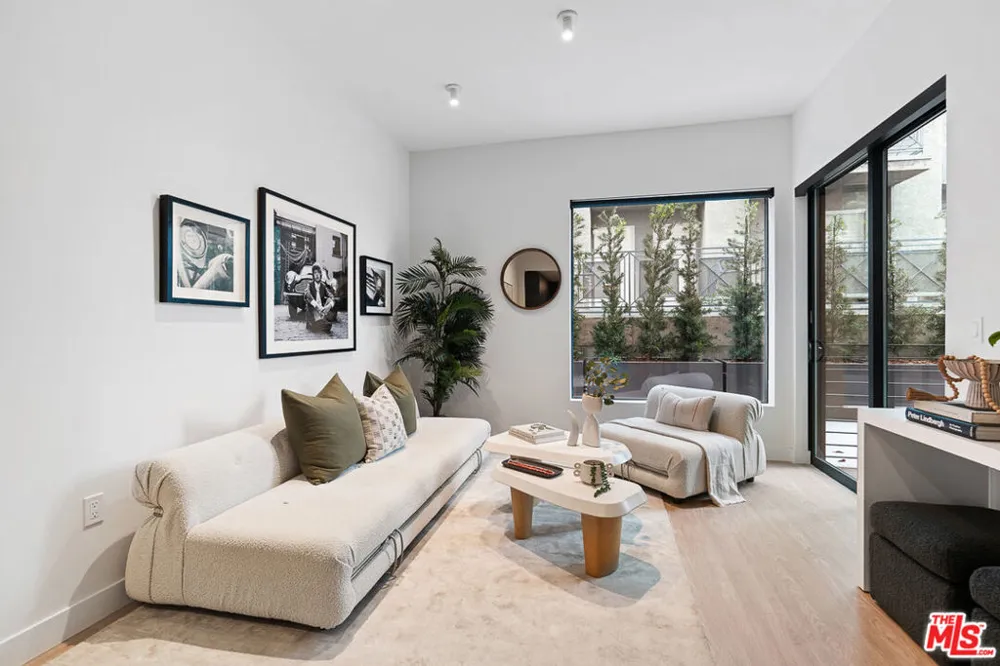 3667 Keystone Avenue #232 Los Angeles, CA 90034