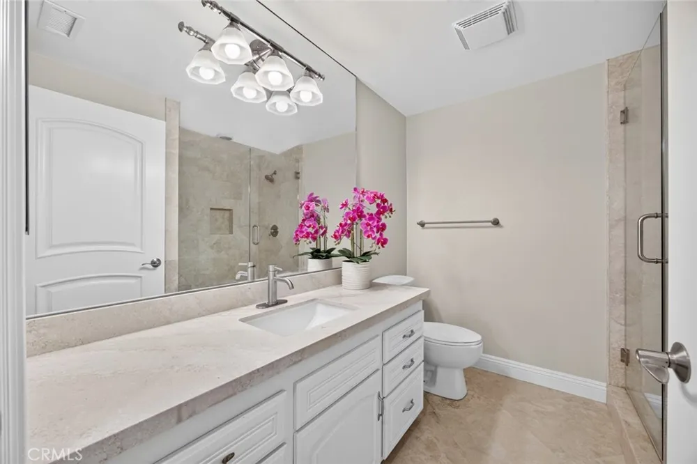 2262 Via Puerta #D Laguna Woods, CA 92637