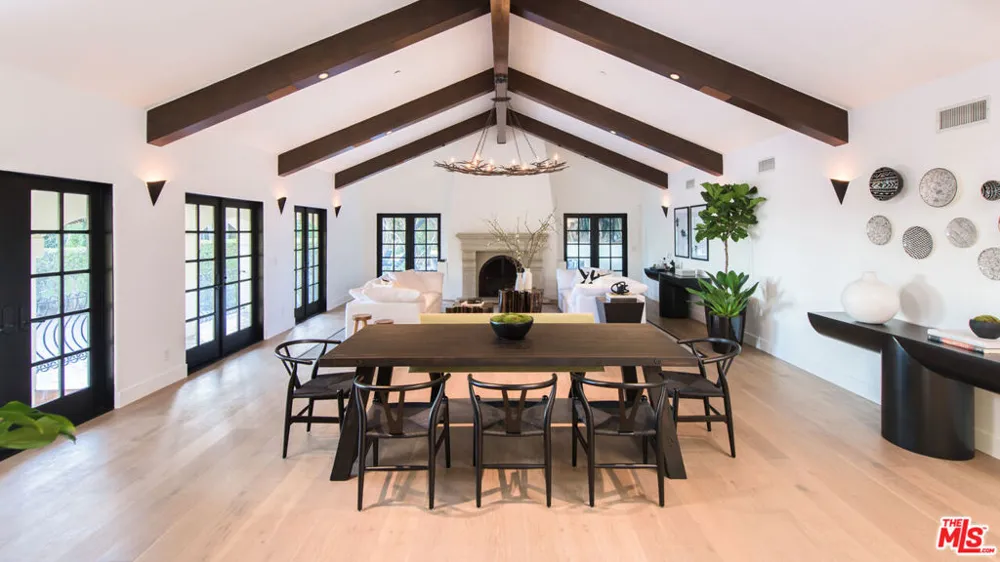 9101 St Ives Drive Los Angeles, CA 90069