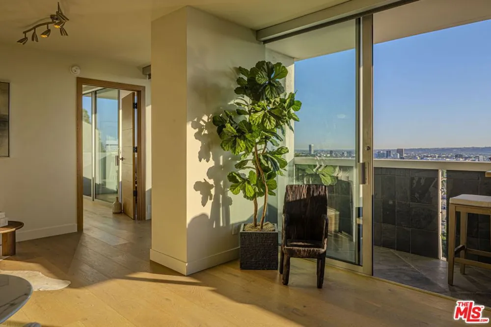 8787 Shoreham Drive #508 West Hollywood, CA 90069