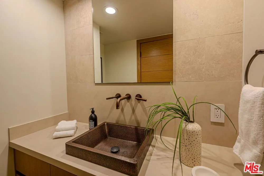 8787 Shoreham Drive #508 West Hollywood, CA 90069