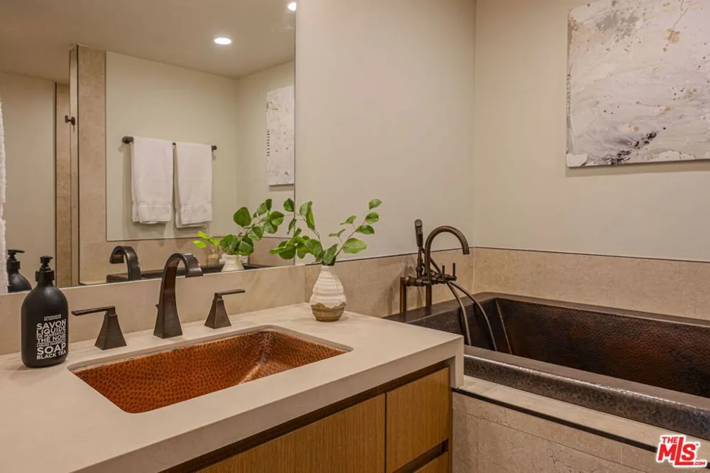 8787 Shoreham Drive #508 West Hollywood, CA 90069