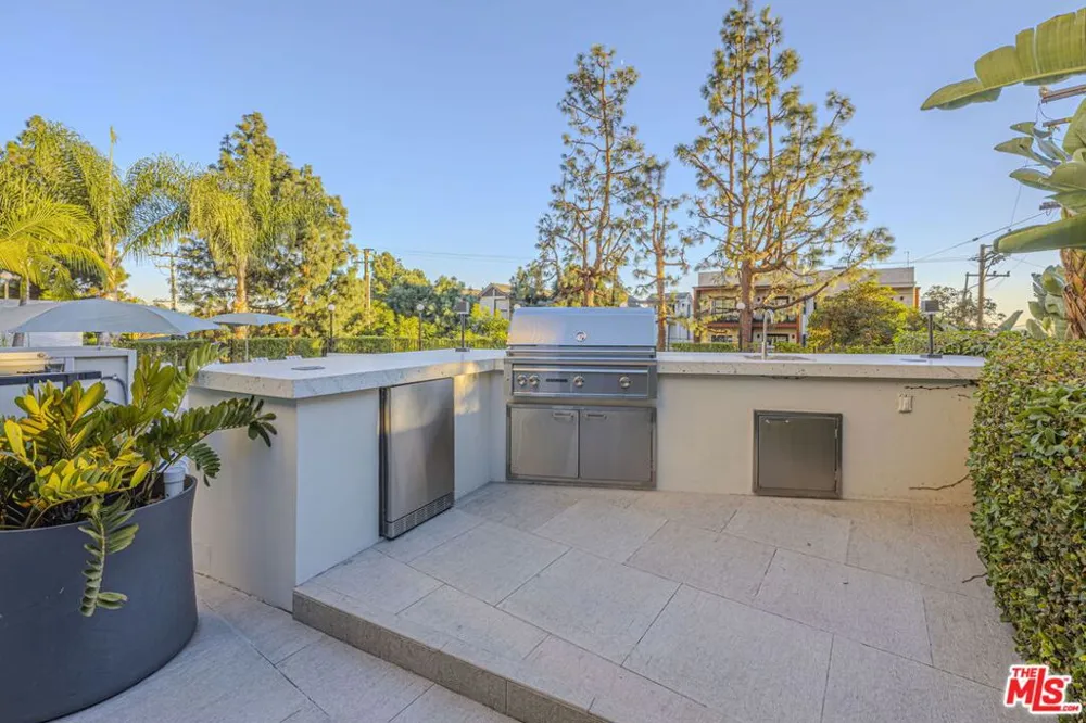 8787 Shoreham Drive #508 West Hollywood, CA 90069