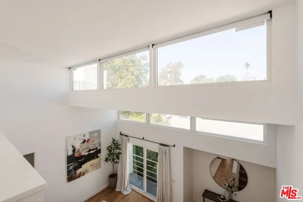 1031 17th Street #1 Santa Monica, CA 90403