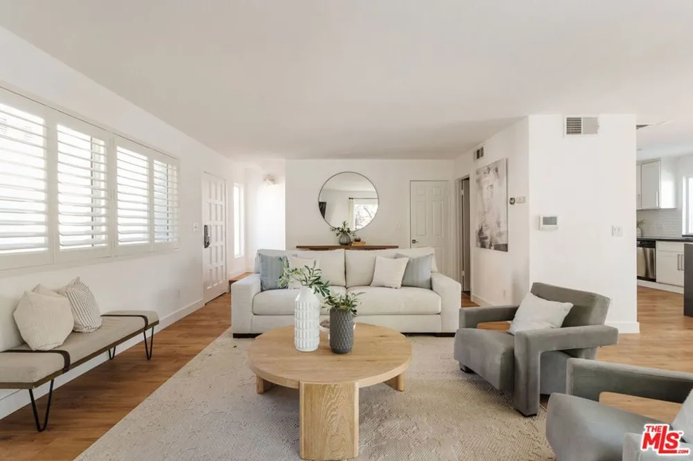 1031 17th Street #1 Santa Monica, CA 90403
