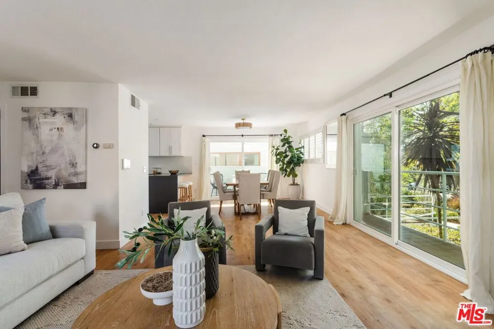 1031 17th Street #1 Santa Monica, CA 90403