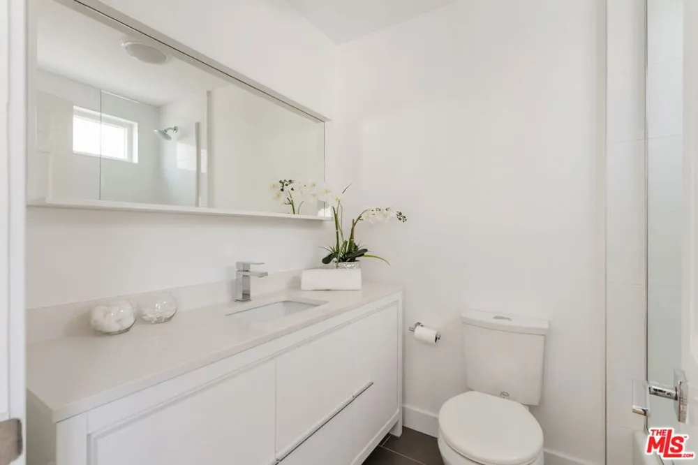 1031 17th Street #1 Santa Monica, CA 90403