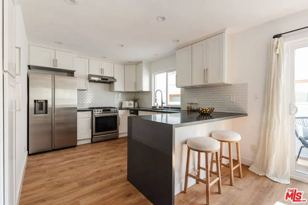 1031 17th Street #1 Santa Monica, CA 90403