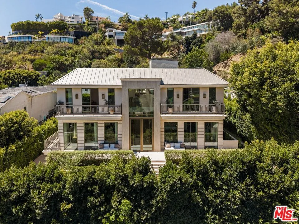 1395 Doheny Drive Los Angeles, CA 90069