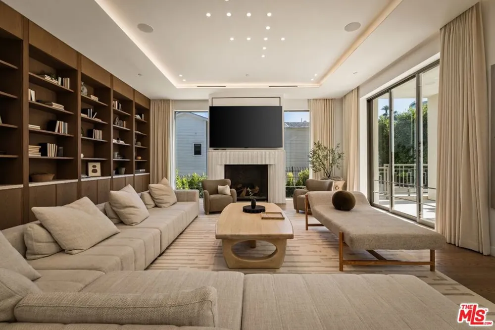 1395 Doheny Drive Los Angeles, CA 90069