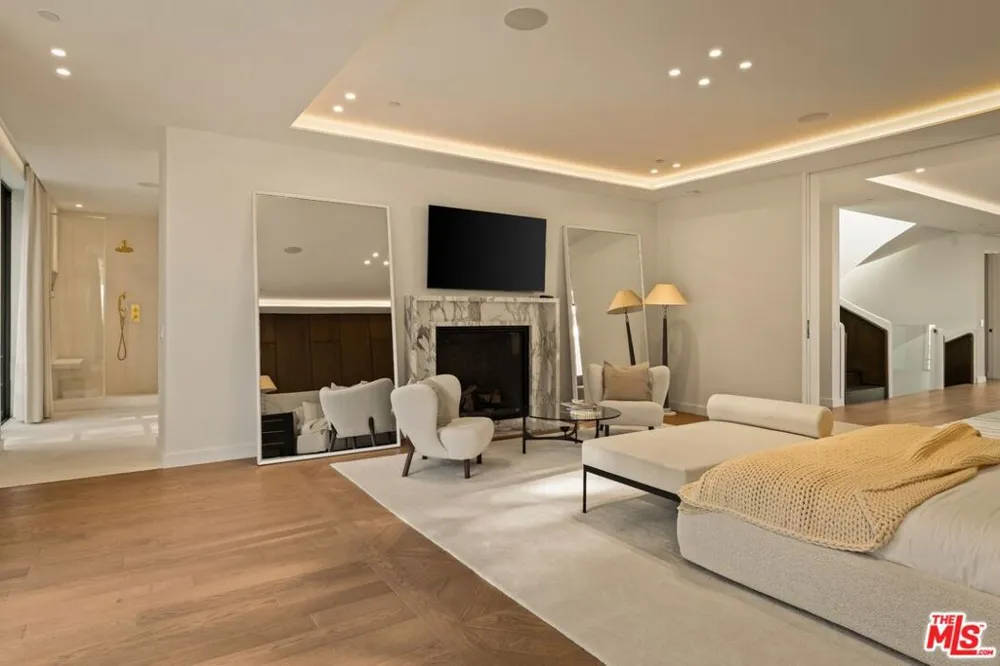 1395 Doheny Drive Los Angeles, CA 90069