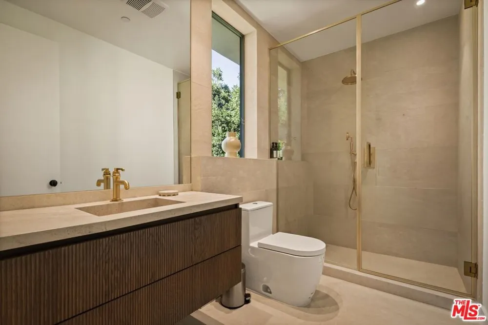 1395 Doheny Drive Los Angeles, CA 90069