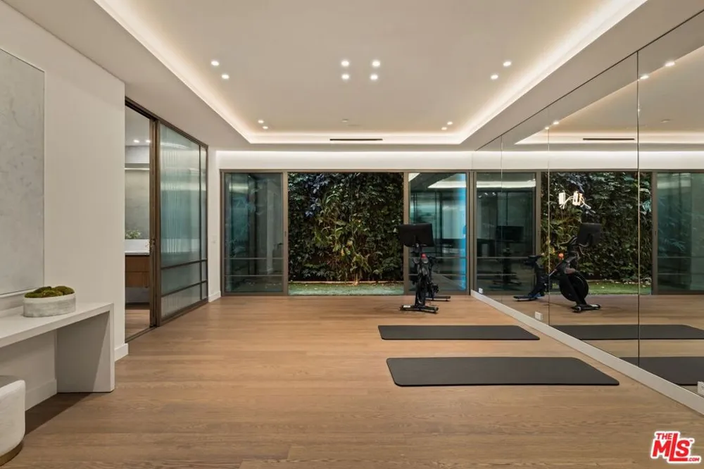 1395 Doheny Drive Los Angeles, CA 90069