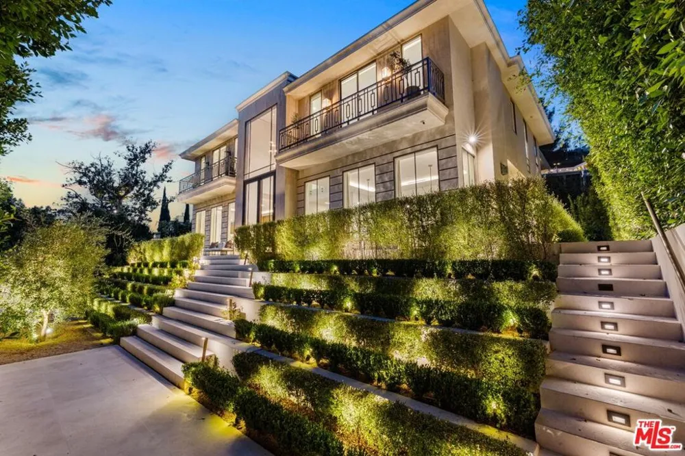 1395 Doheny Drive Los Angeles, CA 90069