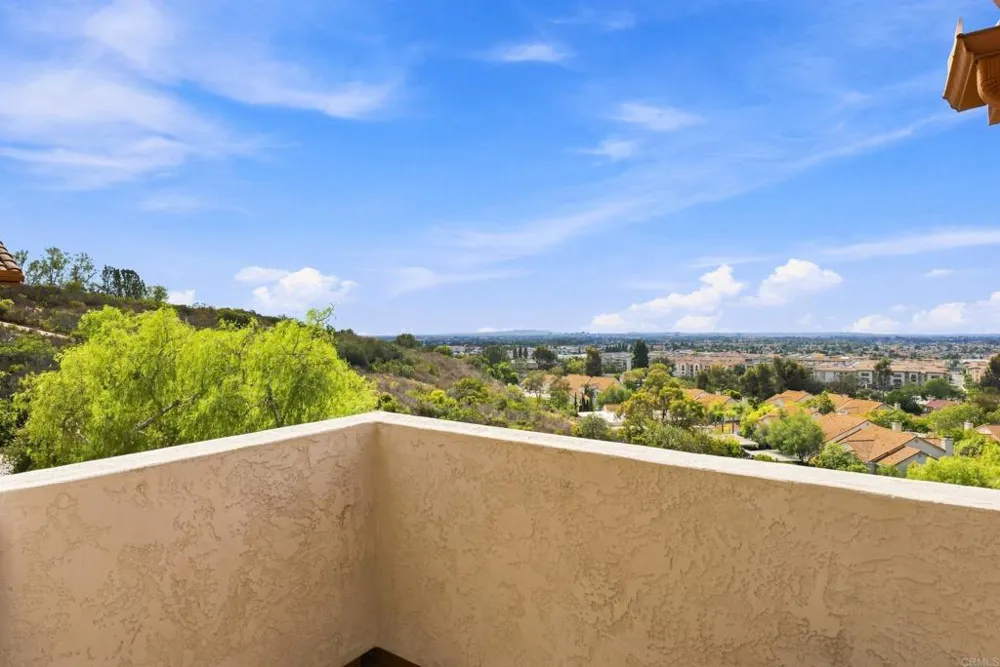 11145 Affinity Court #25 San Diego, CA 92131