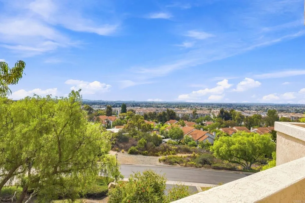 11145 Affinity Court #25 San Diego, CA 92131