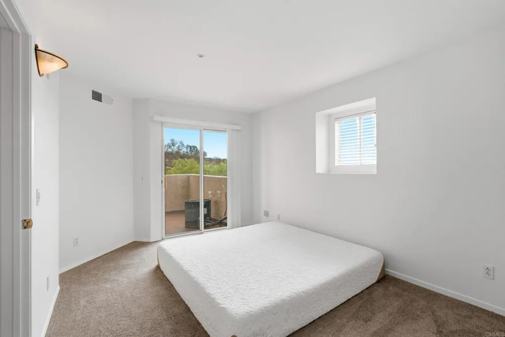 11145 Affinity Court #25 San Diego, CA 92131