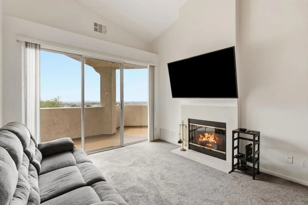 11145 Affinity Court #25 San Diego, CA 92131