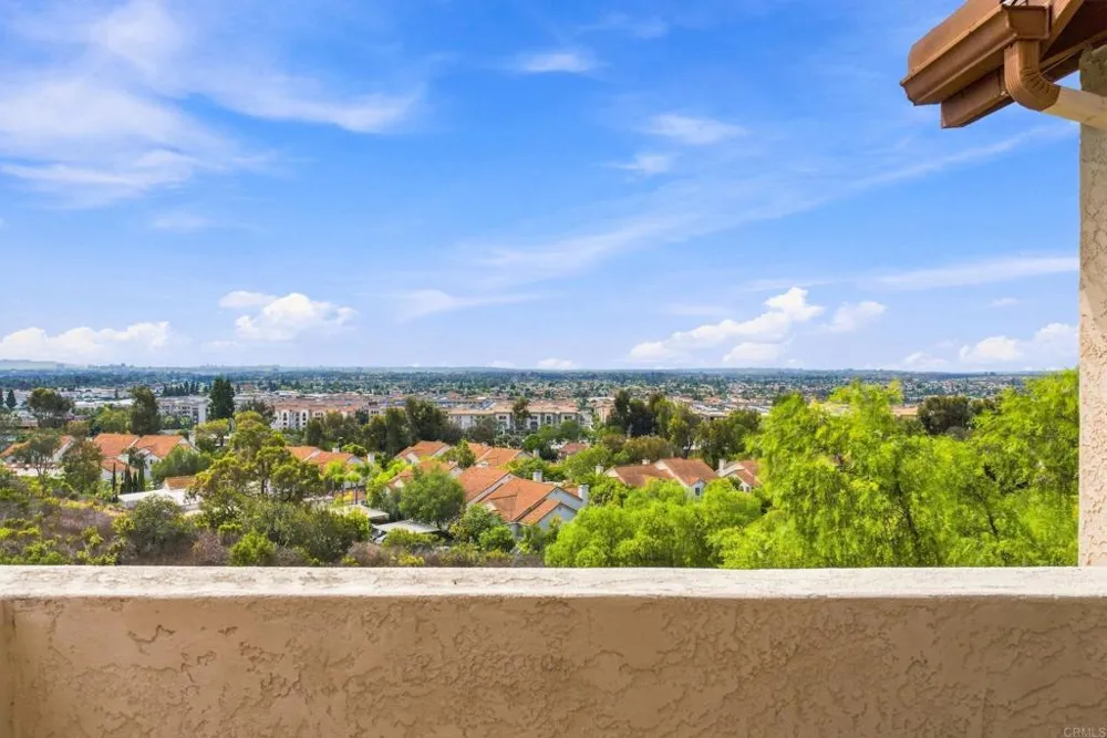 11145 Affinity Court #25 San Diego, CA 92131