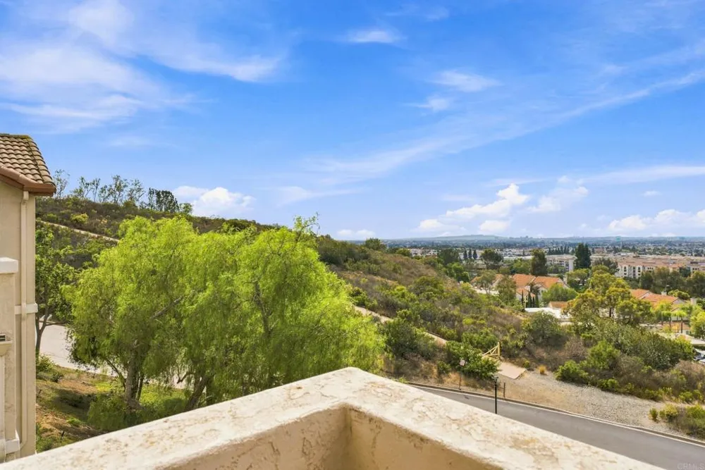 11145 Affinity Court #25 San Diego, CA 92131